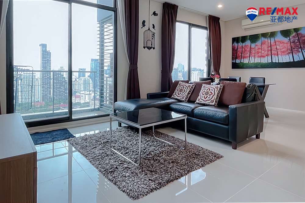 曼谷奢华Villa Asoke高层1居室复式公寓 Live in Luxury at Villa Asoke: 1 Bedroom Duplex Unit on High Floor Now Available!