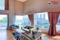 曼谷市中心豪华公寓3卧4卫205平方米出售 