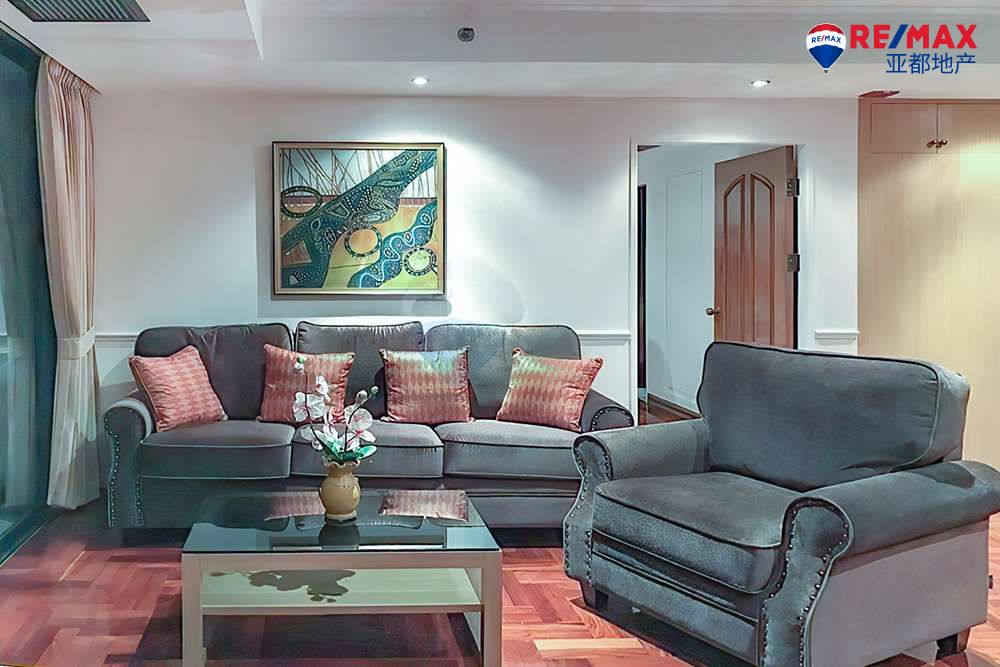 Asoke宽敞的两居室公寓，与您的宠物一起舒适地生活！ Live Comfortably with Your Pet in This Spacious 2 Bedroom Apartment in Asoke!
