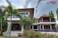 芭提雅Gorgeous VillaBang Saray泳池别墅600平方米4卧6卫出售 
